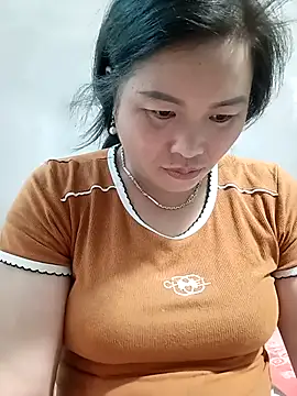 Snapshot of nana_nana99 chatting on August 4, 4:26 am nana nana99 online show from August 4, 4:26 am