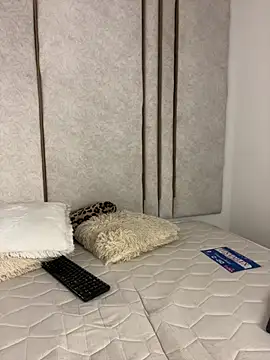 lilithdya online show from April 17, 1:52 am