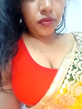 Hot-Tinaa online show from April 5, 10:29 pm