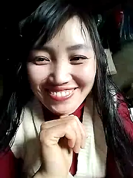 lia-coy online show from February 24, 9:51 am