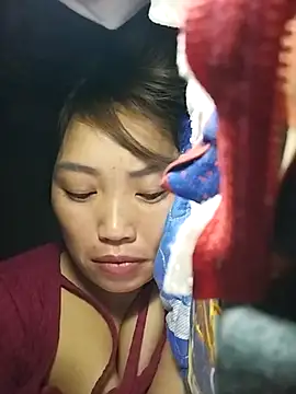 lia-coy online show from March 26, 11:54 pm