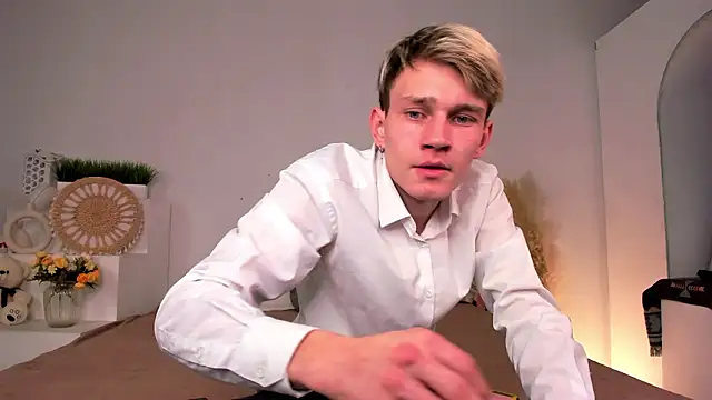 Volan Starts online show from February 2, 12:37 pm