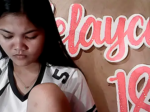 PinaySkinnyJust18 online show from January 18, 10:02 pm