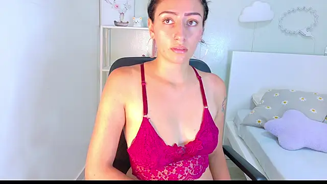 Snapshot of AmmyRouse__ chatting on February 3, 11:04 am AmmyRouse online show from February 3, 11:04 am