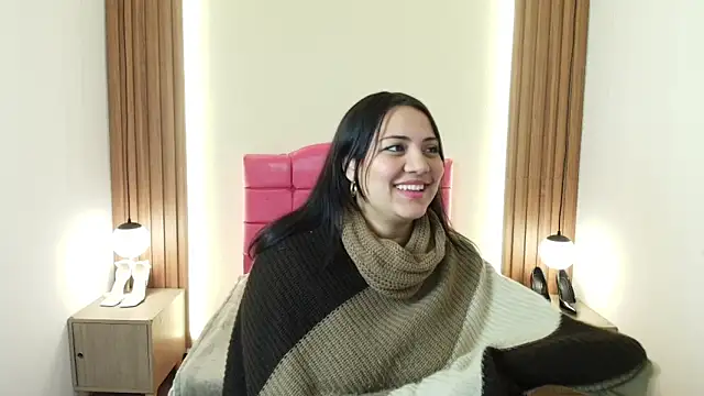 IvonneRoss  online show from February 28, 12:06 pm