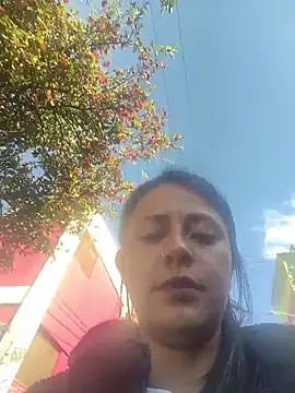 Snapshot of KiaraBlack_01 chatting on February 18, 8:49 pm KiaraBlack 01 online show from February 18, 8:49 pm