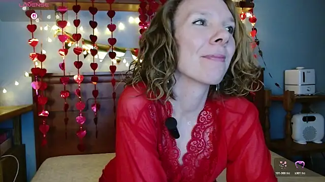 Snapshot of Daisy_Lovely chatting on February 16, 4:19 am Daisy Lovely online show from February 16, 4:19 am