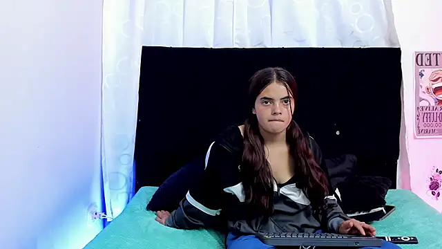 Snapshot of queen_missy chatting on February 26, 7:57 pm queen missy online show from February 26, 7:57 pm