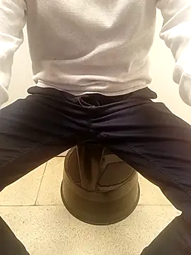 testmailx75 online show from February 17, 1:29 pm