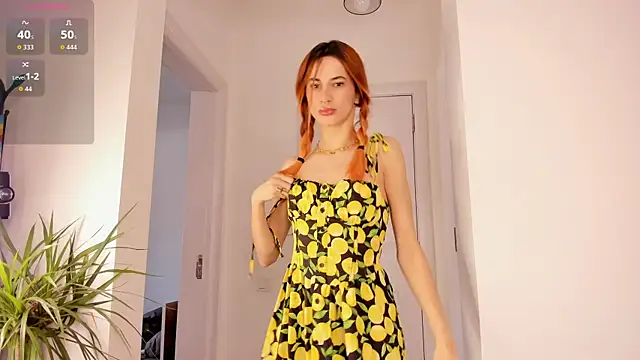 Snapshot of KikkoLee chatting on March 3, 9:59 am KikkoLee online show from March 3, 9:59 am