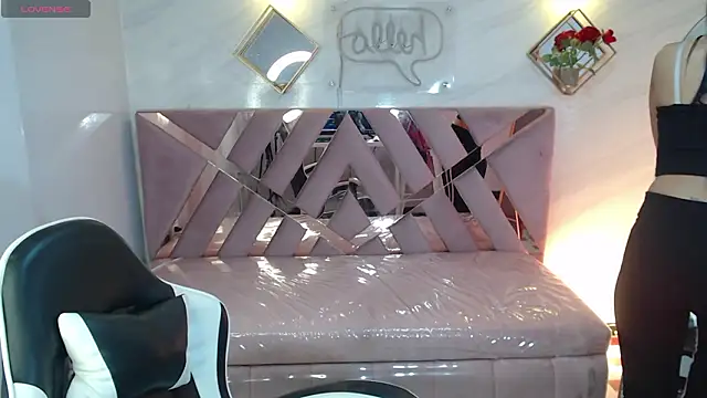 Snapshot of Melisa_v chatting on February 27, 8:09 pm Melisa v online show from February 27, 8:09 pm