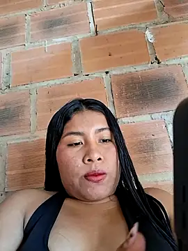 Snapshot of Sweet-Dirty-Storm chatting on May 1, 7:29 pm Sweet-Dirty-Storm online show from May 1, 7:29 pm
