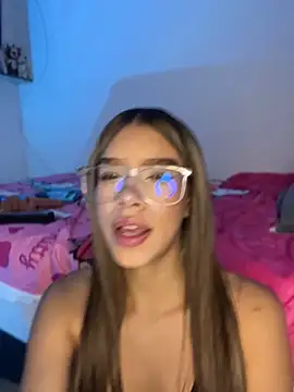 BellaMoon  online show from April 16, 7:36 pm