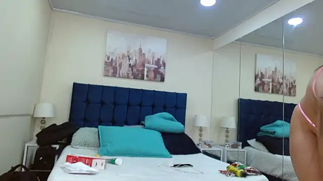 MaddieQuinn online show from February 7, 1:37 pm