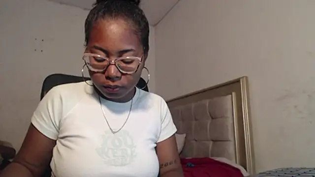 girl sexy27 online show from April 24, 6:10 pm