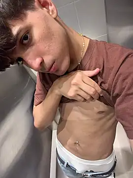 Naim TheKing online show from April 5, 11:57 pm