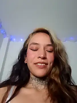 Snapshot of kataleya_23 chatting on February 21, 4:35 am kataleya 23 online show from February 21, 4:35 am