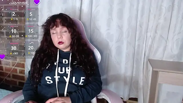 HannaRose- online show from March 26, 3:12 am