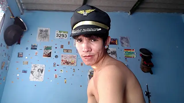 Lassuly2121 online show from January 17, 2:00 pm