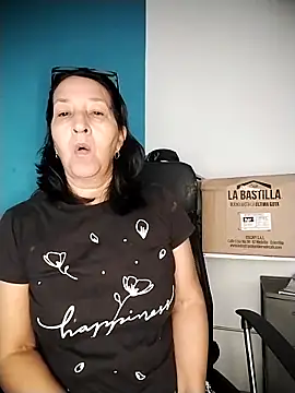 Snapshot of RosseLaure chatting on May 26, 4:14 pm RosseLaure online show from May 26, 4:14 pm