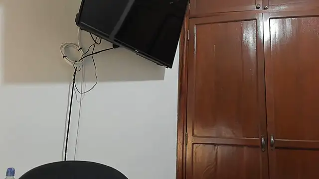 Snapshot of Danilui chatting on February 21, 1:28 am Danilui online show from February 21, 1:28 am