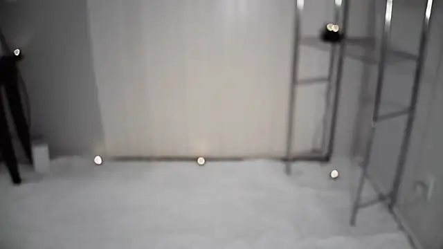 realivorydesire online show from January 17, 4:28 am