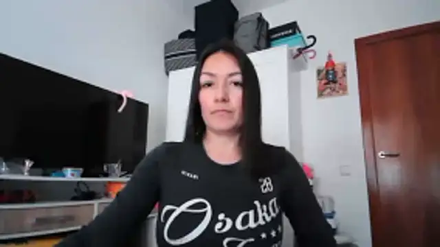 Snapshot of Yulian_Milf chatting on February 11, 2:33 pm Yulian Milf online show from February 11, 2:33 pm