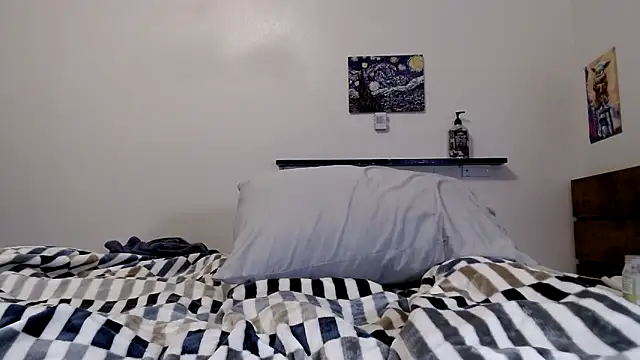 nickytatz online show from February 15, 8:05 pm