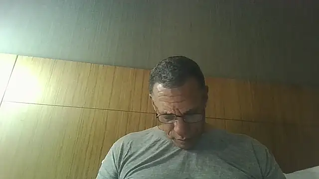 swimmer2496 online show from April 3, 2:20 am