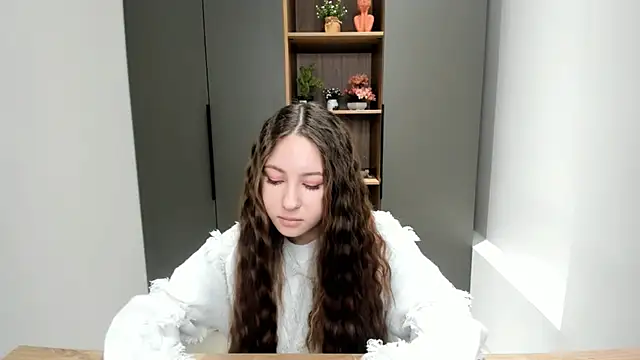 Snapshot of NakeshaPogar chatting on January 18, 7:01 am NakeshaPogar online show from January 18, 7:01 am