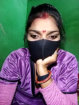 Snapshot of Cute__tanu chatting on February 14, 8:44 am Cute tanu online show from February 14, 8:44 am