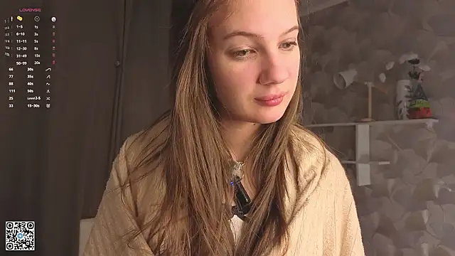 ShaeHeeter online show from February 6, 4:06 am