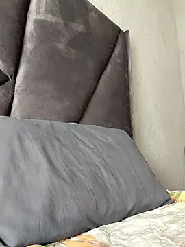 katrinavic23 online show from April 12, 7:13 am