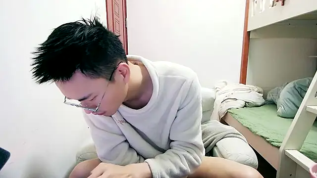 Aint686 online show from April 5, 10:51 pm