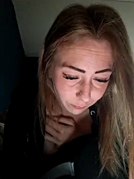 dewimp1 online show from April 18, 7:34 am