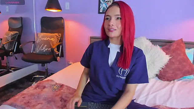 Snapshot of lanablacke_ chatting on February 27, 5:24 pm lanablacke online show from February 27, 5:24 pm