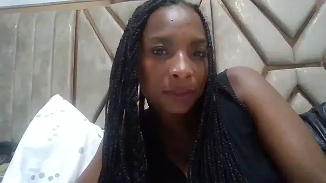 Snapshot of JadaMillss chatting on July 19, 9:13 am JadaMillss online show from July 19, 9:13 am