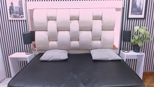 Snapshot of William_Lewis chatting on February 2, 12:26 pm William Lewis online show from February 2, 12:26 pm