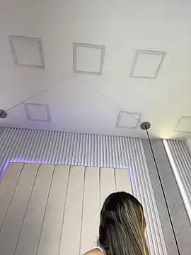 Snapshot of JuliaColemann chatting on February 26, 12:04 pm JuliaColemann online show from February 26, 12:04 pm