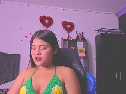 Snapshot of BadKittyy chatting on February 28, 9:49 pm BadKittyy online show from February 28, 9:49 pm