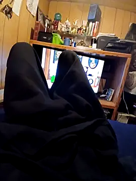 Snapshot of Zippy247 chatting on February 20, 6:48 am Zippy247 online show from February 20, 6:48 am