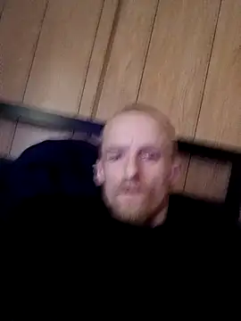 Snapshot of Zippy247 chatting on March 2, 6:26 pm Zippy247 online show from March 2, 6:26 pm