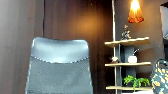 Snapshot of Tobias_Vega chatting on February 28, 1:17 am Tobias Vega online show from February 28, 1:17 am