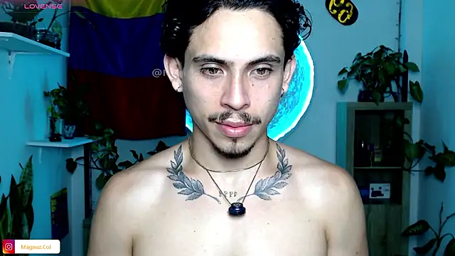 Snapshot of Magnuz_Col chatting on February 3, 2:53 am Magnuz Col online show from February 3, 2:53 am