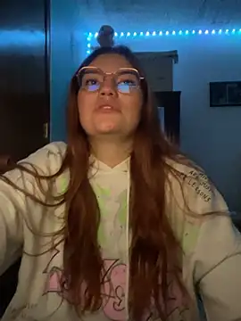 Snapshot of Vixroy7 chatting on February 6, 12:26 am Vixroy7 online show from February 6, 12:26 am