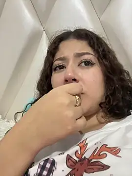 lizzy luminair online show from March 3, 3:23 am