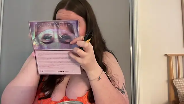 xopeachybaby online show from March 25, 4:29 am