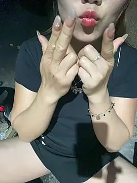 Snapshot of Lonasex99 chatting on February 28, 10:11 pm Lonasex99 online show from February 28, 10:11 pm