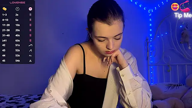 Snapshot of MistressBabe chatting on February 17, 6:14 pm MistressBabe online show from February 17, 6:14 pm