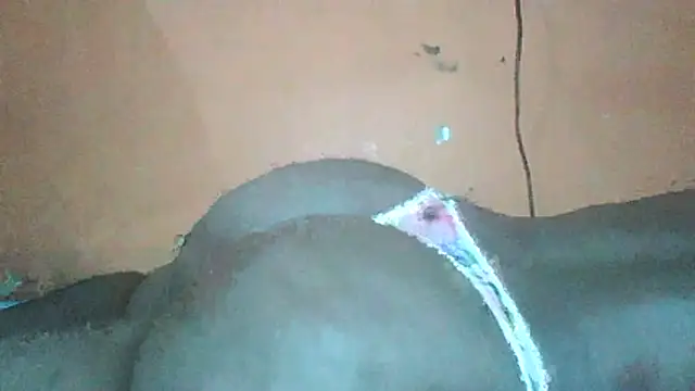 Snapshot of Sexyass100 chatting on April 30, 6:03 pm Sexyass100 online show from April 30, 6:03 pm